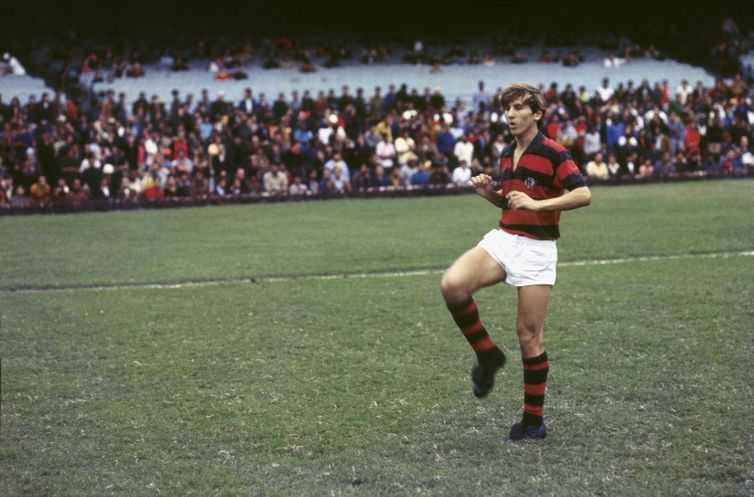 Rio de Janeiro (RJ), 15/04/2026 - FOTO DE ARQUIVO - Quando a sala de cinema vira o Maracanã. Filme Zico: O Samurai de Quintino. Zico no início de carreira no Flamengo, em 1971. Foto: Flamengo/Divulgação